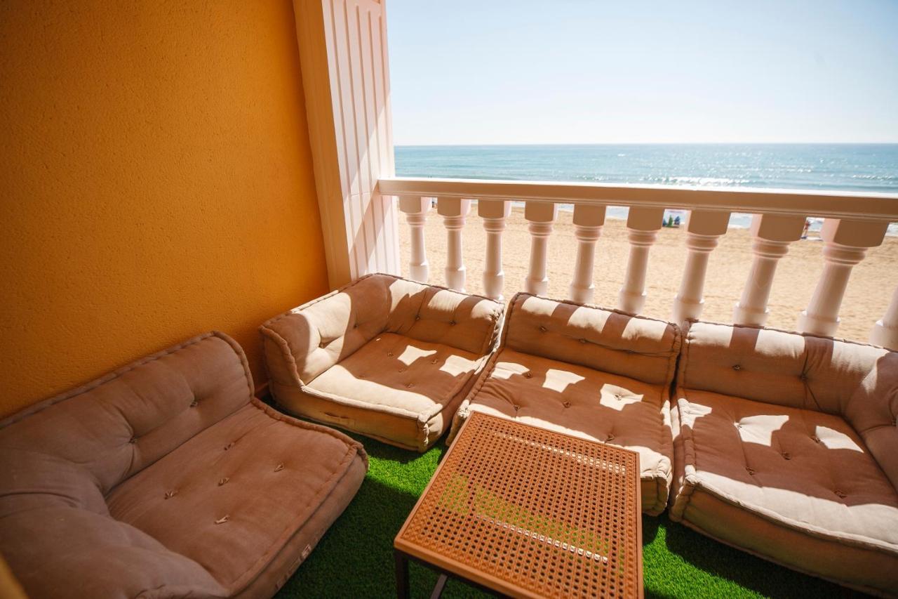 Primera Linea De Playa , Increibles Vistas, Amplio Appartement *